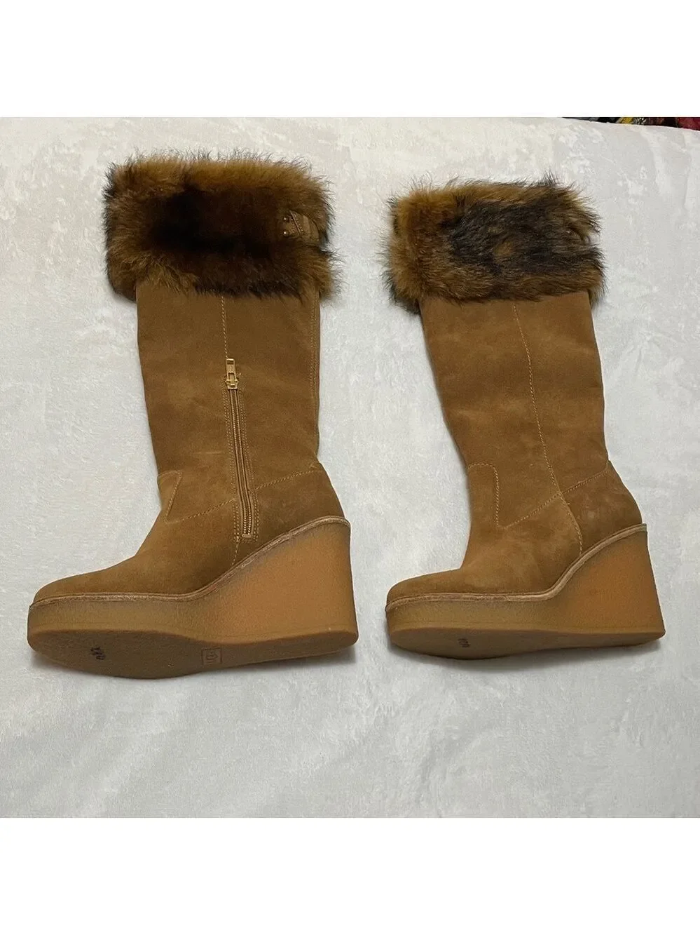 NWOB UGG Valberg Tan Suede Wedge Boots with Fur Trim Sz 6M